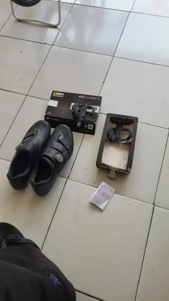 Sepatu shimano dan pedal look