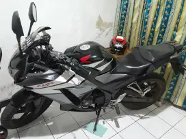 Honda CBR 150R tahun 2016