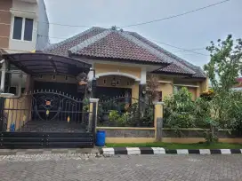 Dijual rumah di sulfat perumahan bumi meranti wangi