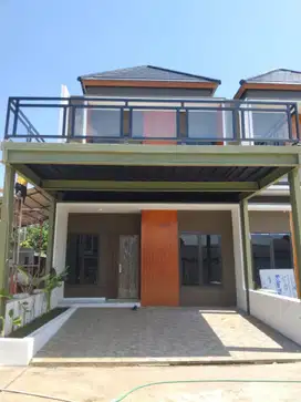 Rumah 2 lantai siap huni akses jalan utama