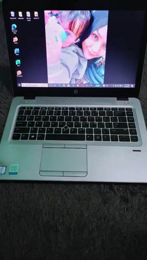 Laptop merk HP elitebook murah