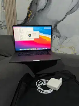 Macbook Pro 2019 16inch 16/512GB iBox core i7