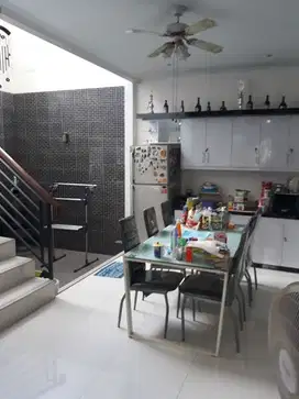 Rumah Murah  dan Luas Siap Huni Di Alam Sutera Tangerang