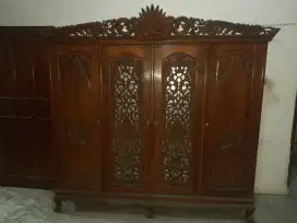 Lemari Jati ukiran Mewah