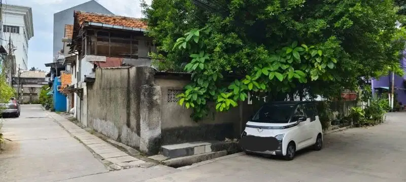 Rumah Tua Hitung Tanah Seluas 235m2 SHM  Gunung Sahari Jakpus