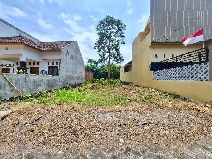 Tanah SHM Mojorejo Batu, 230 m² Hadap Selatan Bebas Simpangan Mobil