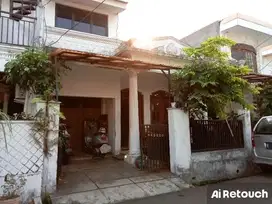 Murah Rumah Lama Hitung Tanah Lokasi Bagus di Tebet