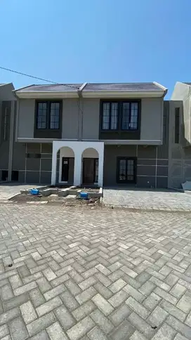 Rumah 2 Lantai Premium Siap Huni dan Tiang Pancang
