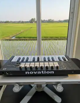 Keyboard Midi Controller Kayak Baru