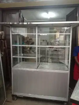 Etalase/gerobak dagang