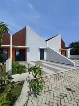 Jual Murah/Rumah dgn Tanah Luas di BSD, Tangerang (cicilan 4 jtan)