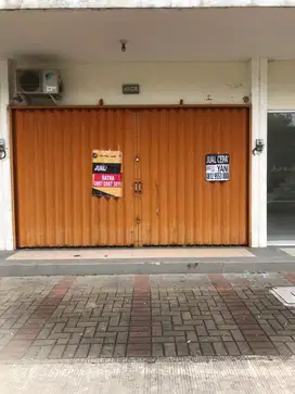 Ruko Dua Lantai Disewakan di Zona Paling Ramai di Kawasan