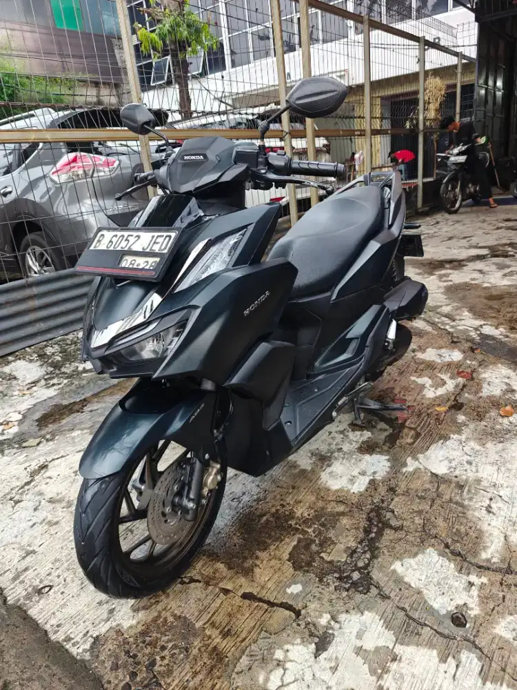 Vario 160 abs 2023 dp 1jt jed dza
