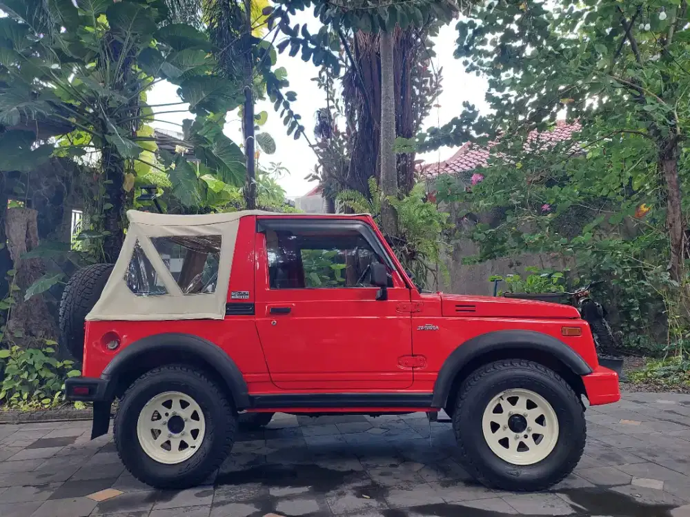 Jimmy siera asli th 83 4x4 barang antik sekali