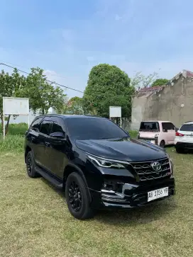 Low KM Fortuner 2.4 GR Istimewa Record