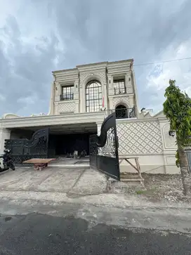 Rumah Klasik Mediterania Di Jogjakarta