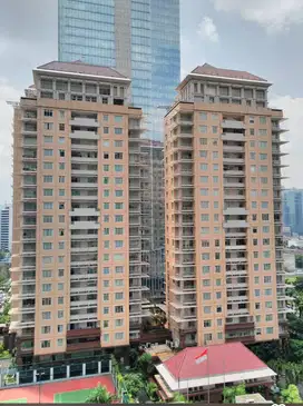 Disewakan Apartments Istana Sahid Type 3+1 br  lt 26 semi furnished