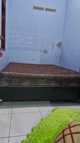 Kasur springbed queen 160x200 bekas