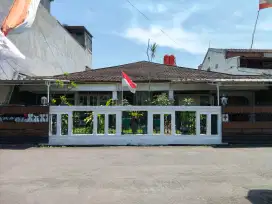 Rumah nyaman strategis Sekelimus