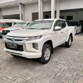 MITSUBISHI TRITON DC 2.4L GLS M/T 4X4 2021 NIK 2020 NOPOL B ORIGINAL !