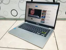 Laptop Asus Vivobook E410M