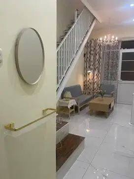 Rumah 3 Lantai (gang)SHM + Rooftop — Full Furnished, Siap Bawa Koper