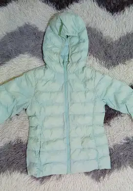 Jaket bulu angsa uniqlo