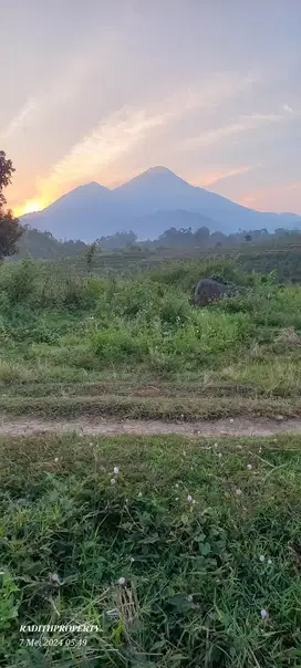 DI JUAL LAHAN AREA WISATA  PACET  VIEW 2 GUNUNG SHM