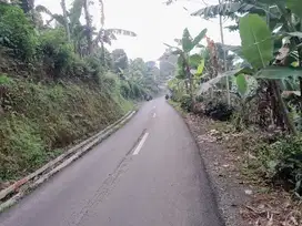 Dijual lahan pinggir jalan 1600 meter