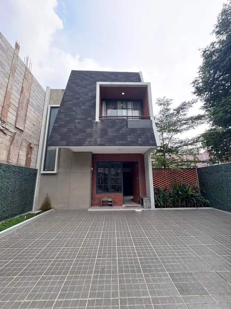 Rumah baru dalam cluster fasilitas lengkap 5 menit ke stasiun UI depok