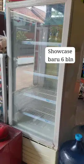 2 unit Showcase