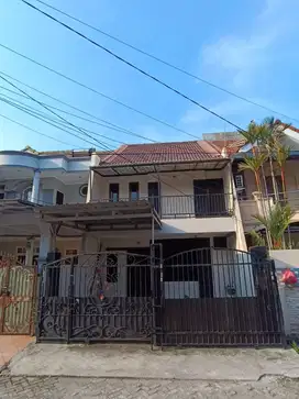 Rumah 2 1/4 lt di jakarta barat
