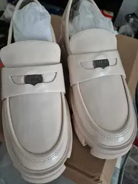 Sepatu Steve Madden