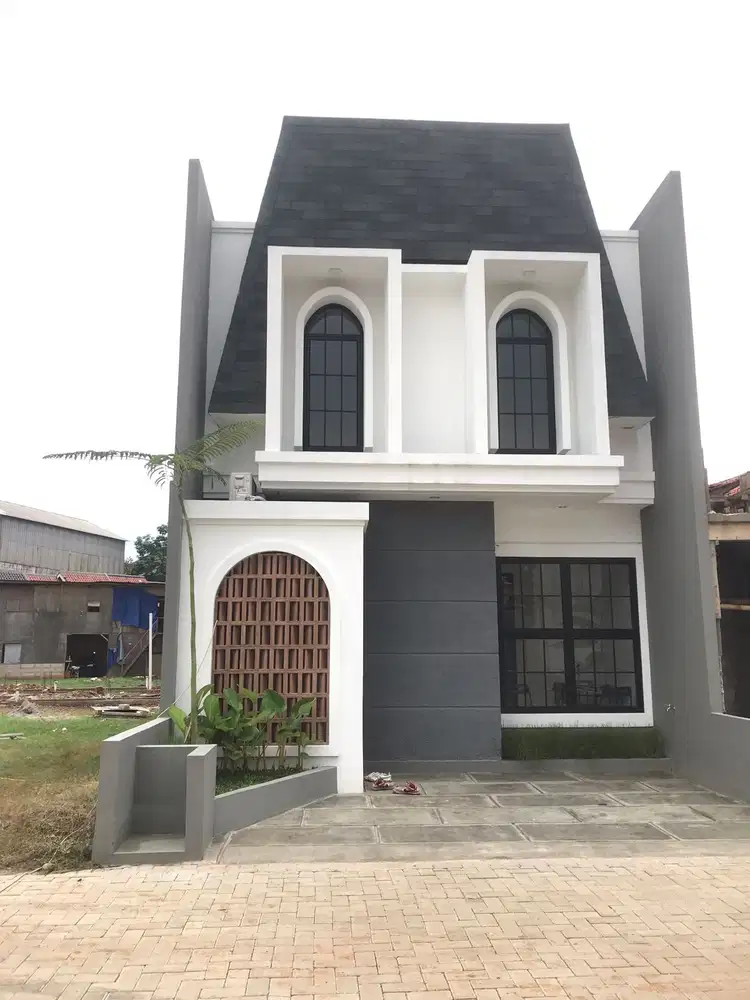 Rumah Eksklusif di Tanamara Townhouse, Dekat Mall Sawangan
