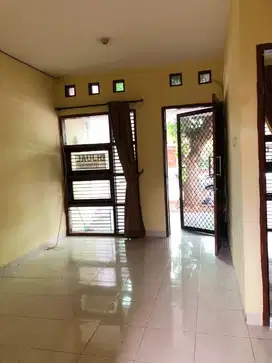 Dijual Cepat Rumah SHM Siap Huni di Cibubur