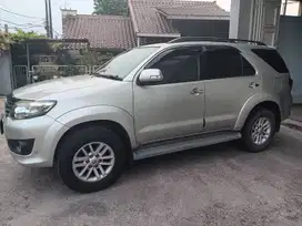 Toyota Fortuner 2011 Bensin