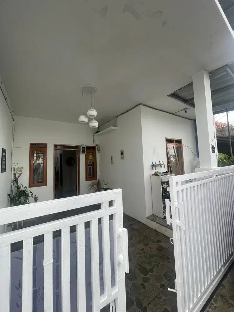 Rumah 2Lantai minimalis modern di riung Bandung dekat summarecon