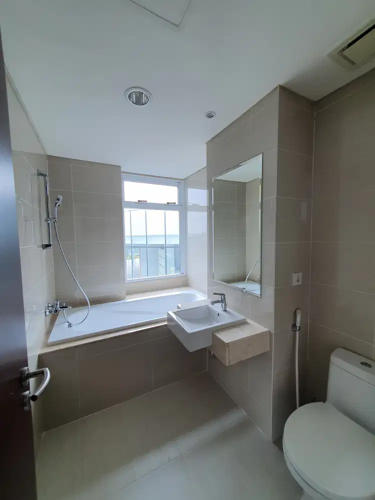 Jual aprt Puri Mansion Estate 3 BR Tower Crystal