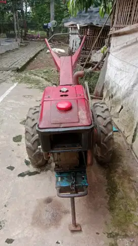 Di jual traktor bajak sawah merk Yanmar TF 85 MYL. NEGO