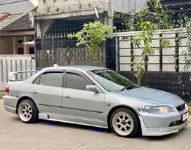Honda Accord 2000 Bensin