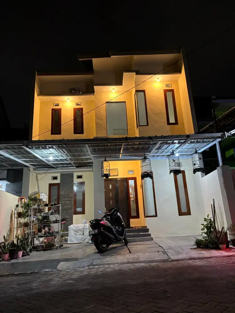 Rumah 2 lantai lokasi Perumahan Saxophone  Suhat