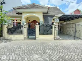 Disewakan rumah semi furnish dalam perum di Jakal Km 7