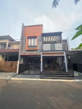 BISSMILLAH FORE SALLE RUMAH MODERN ELEGANT KAWASAN EKSLUSIF