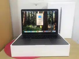 MacBook Air M1 13-Inch 8/256 Gb Garansi ON
