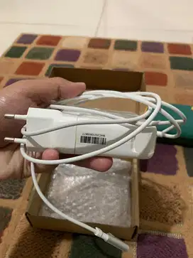 Jual charger macbook baru