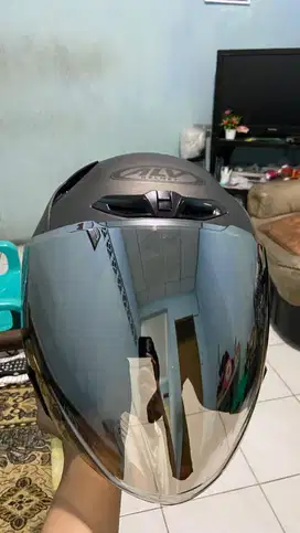 Helm alv ultron (L)