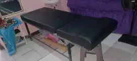 Ranjang facial  kondisi bagus