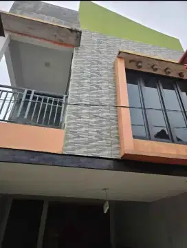 Rumah 3 Lantai Kayu gede Pakujaya Tangerang Selatan