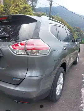 DI JUAL NISSAN XTRAIL B.U