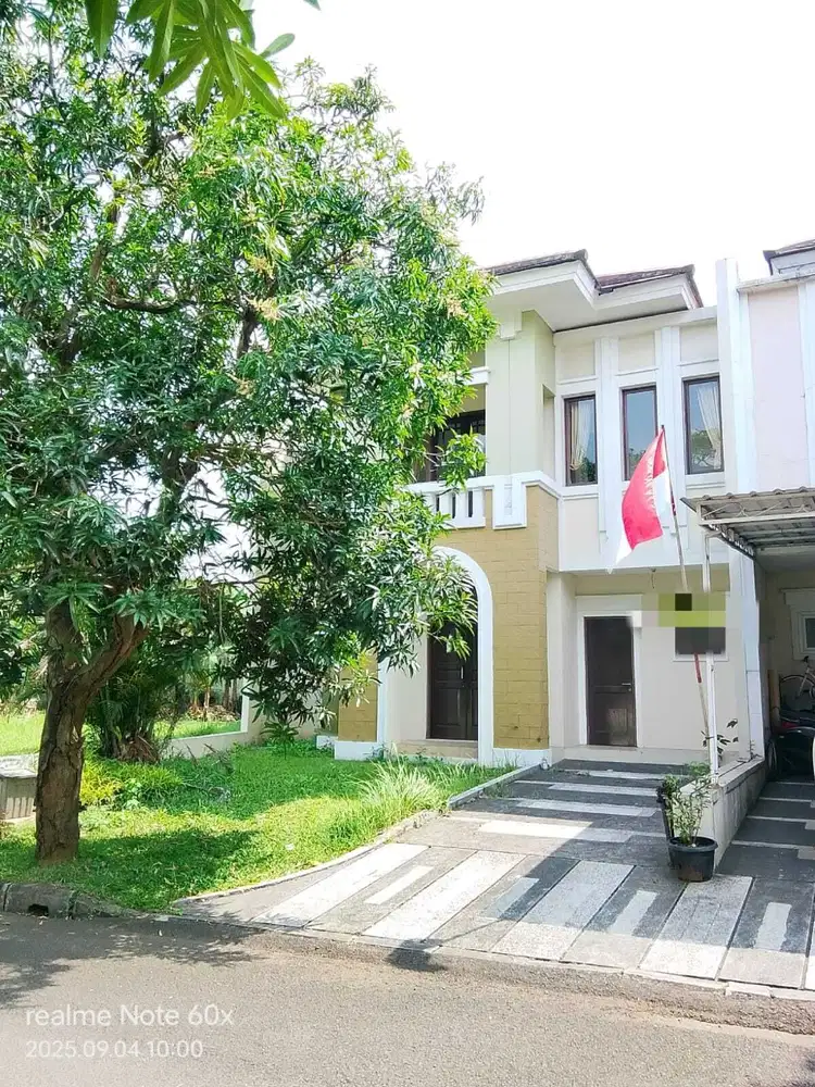 Di jual rumah mewah 2 lantai murah di Grandwisata